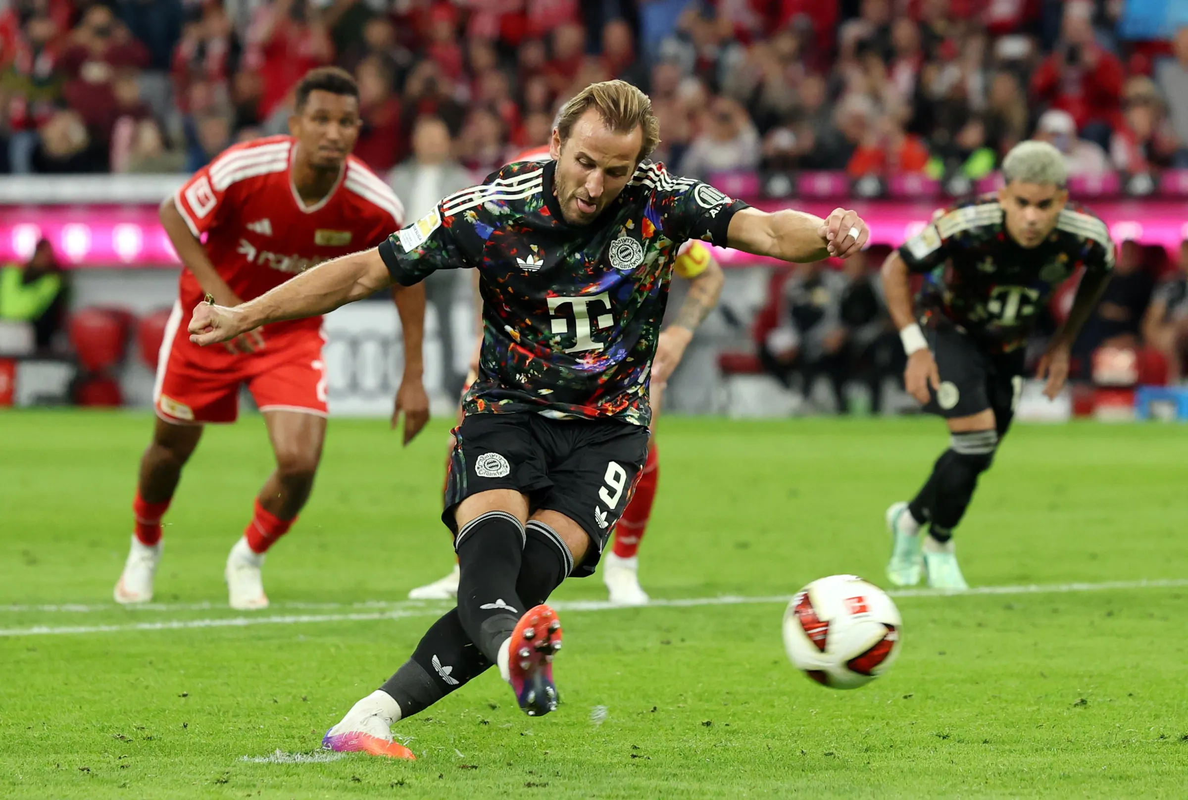 Photo Credit (Getty Images) Harry Kane, Bayern Munich and England, Ballon d'Or 2026 favourite